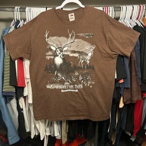 Vintage Whitetail Deer Thrill of the Hunt Graphic T-Shirt